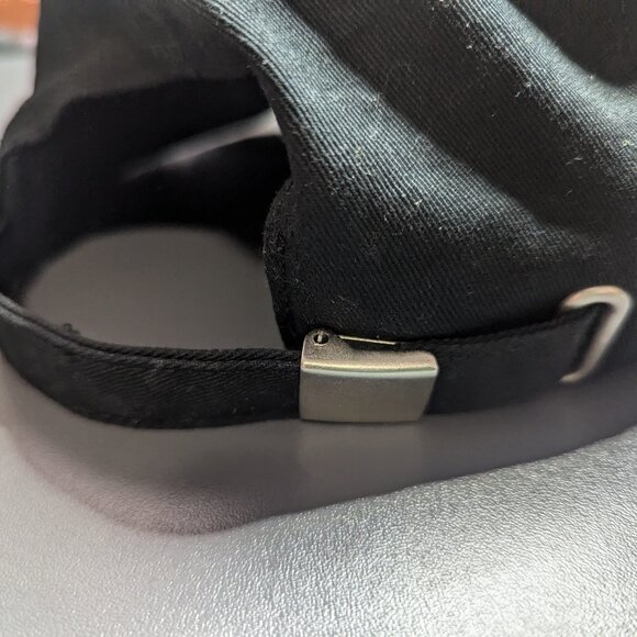 Exclusive Google Pixel Superfan Hat - Picture 6 of 6